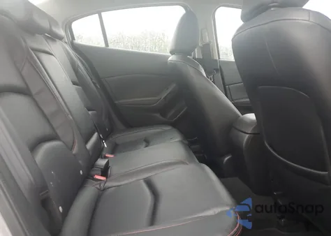 2015 Mazda 3 Touring z USA, uszkodzony, nr VIN JM1BM1V37F1219188